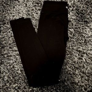 Lululemon cotton leggings.